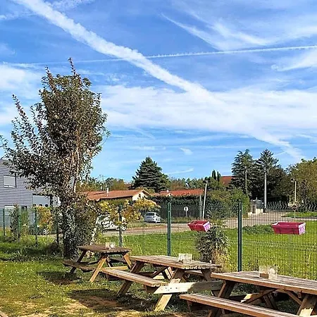 Hotelf1 Lyon Bourgoin-jallieu L'Isle-d'Abeau